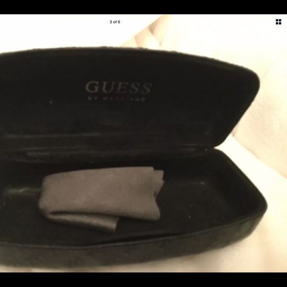 Guess authentic black Sunglasses w/ case and cloth (preloved) - Picture 3 of 6